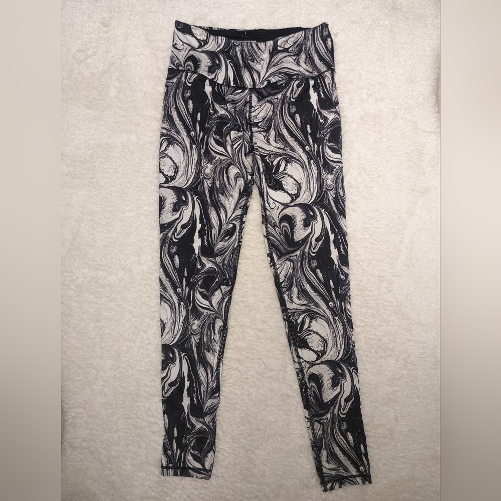 VS Knockout Leggings Size S
